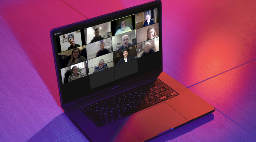 Руководитель олимпиады «Я — профессионал» поздравила наставников дипломантов с получением благодарности Президента РФ