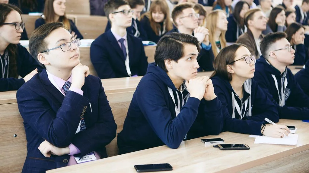 В Новосибирске открылась зимняя школа для участников олимпиады «Я — профессионал»